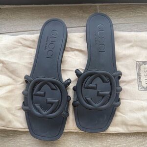 Gucci Black Rubber GG Logo Slide Sandals